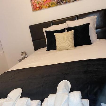 L'AppartE Black Superbe Appartement Pop ! Безансон Екстериор снимка