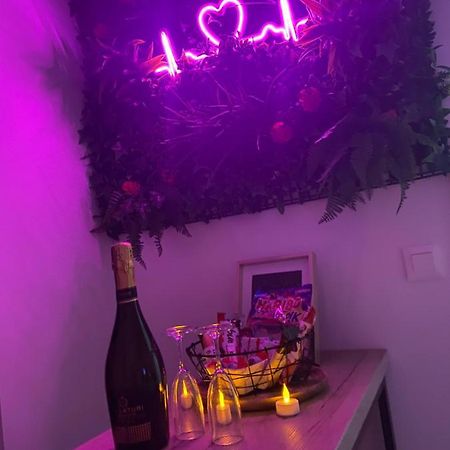 L'AppartE Black Superbe Appartement Pop ! Безансон Екстериор снимка