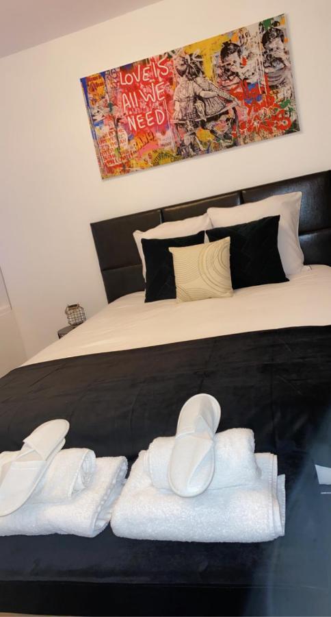 L'AppartE Black Superbe Appartement Pop ! Безансон Екстериор снимка
