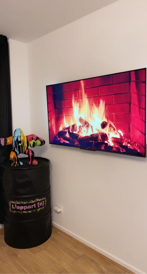 L'AppartE Black Superbe Appartement Pop ! Безансон Екстериор снимка